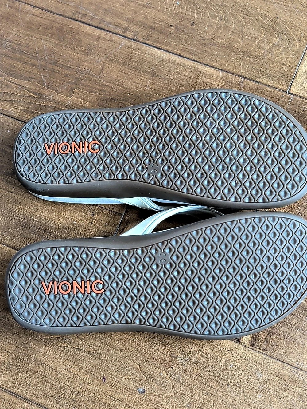 Vionic Toe Post Sandal - Picture 2 of 2